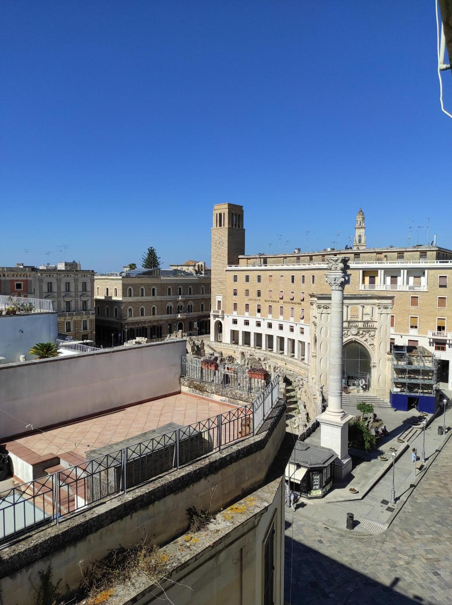 La Colonna Holiday House Apartment Lecce Luaran gambar