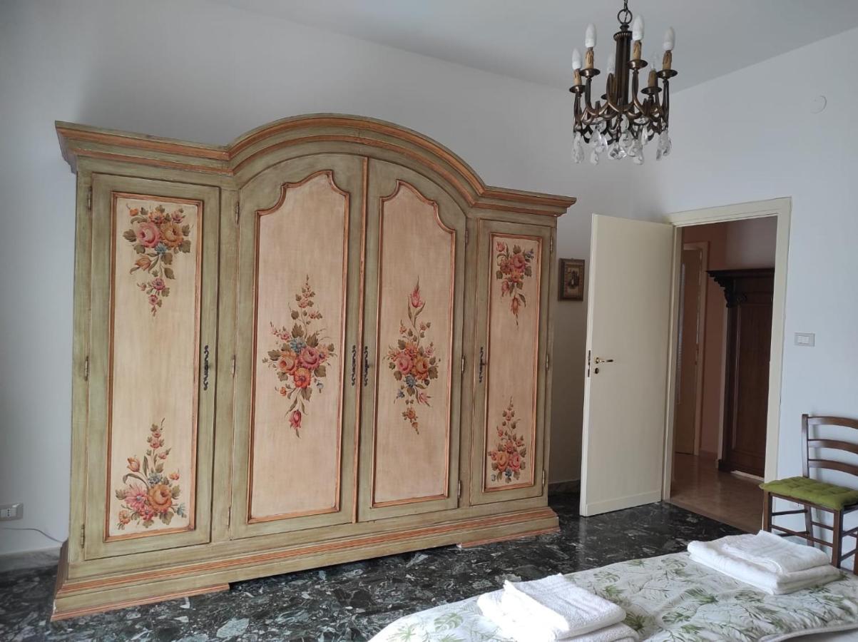 La Colonna Holiday House Apartment Lecce Luaran gambar