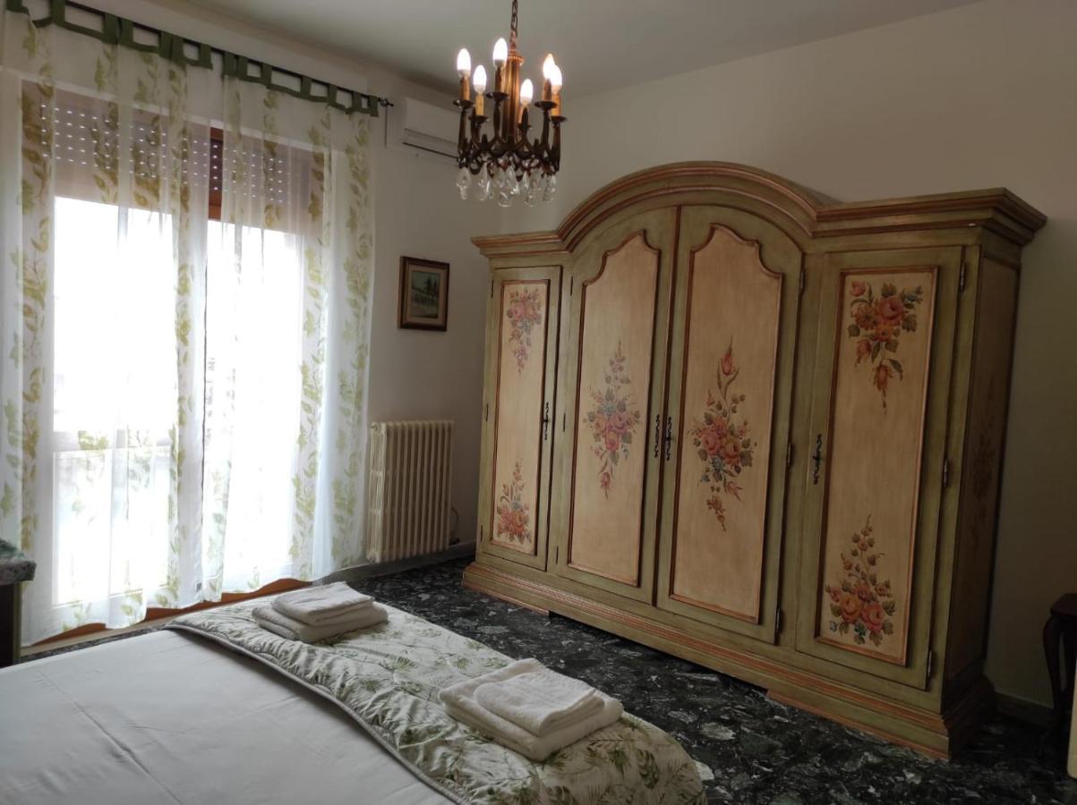 La Colonna Holiday House Apartment Lecce Luaran gambar