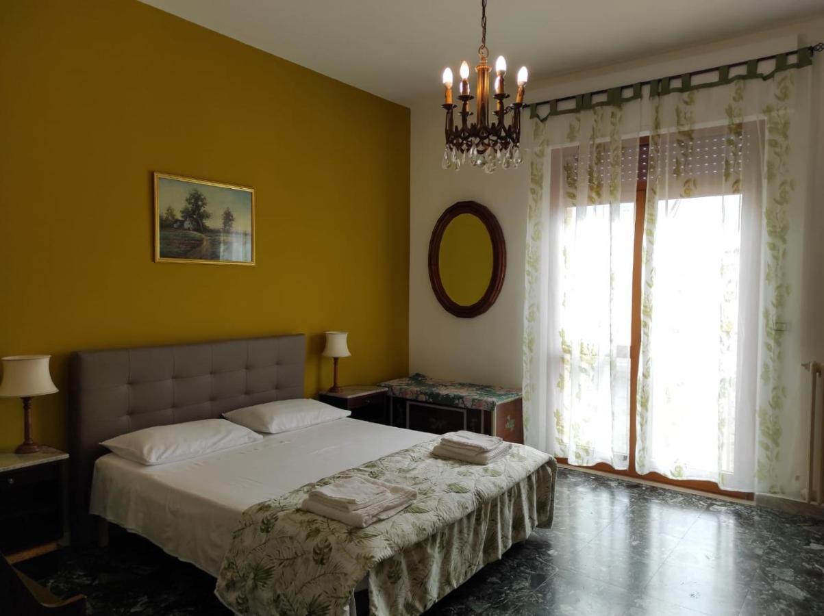 La Colonna Holiday House Apartment Lecce Luaran gambar